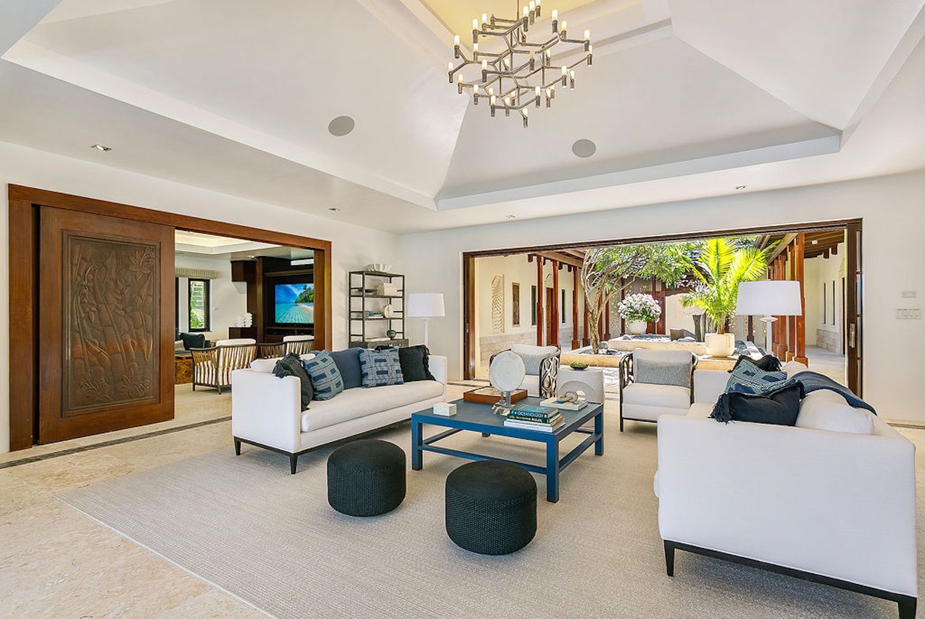 Nevaeh Villa - Fully Staffed villa photo.